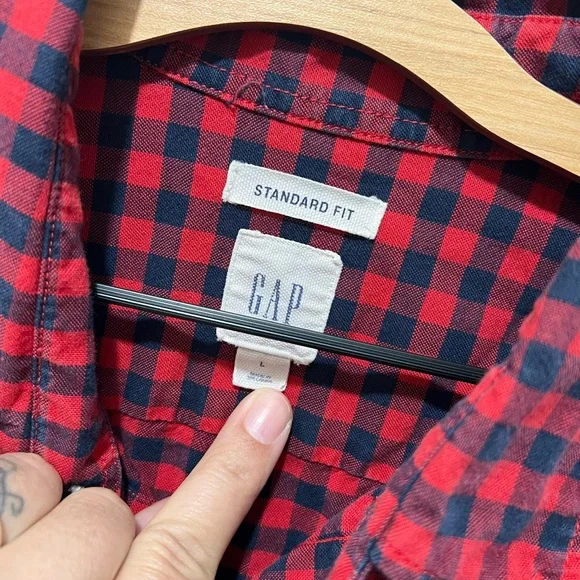 Men’s Large GAP button down Red&Blue Short Sleeve - Picture 3 of 7